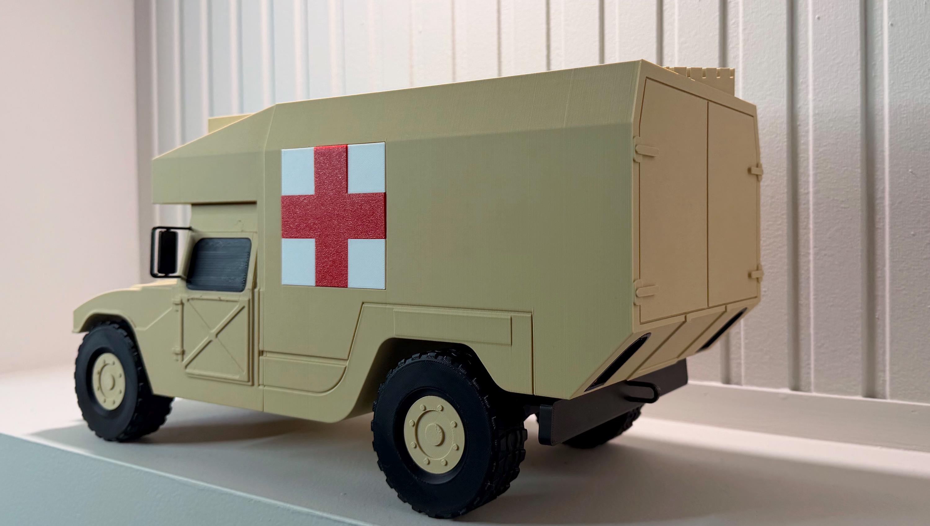 M988 MEDEVAC HMMWV Coin Holder | 3D Printed Military Ambulance Display